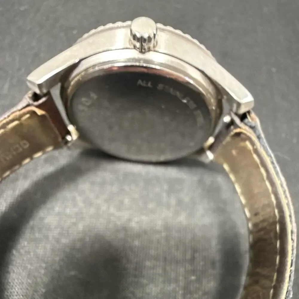 Fossil up auction